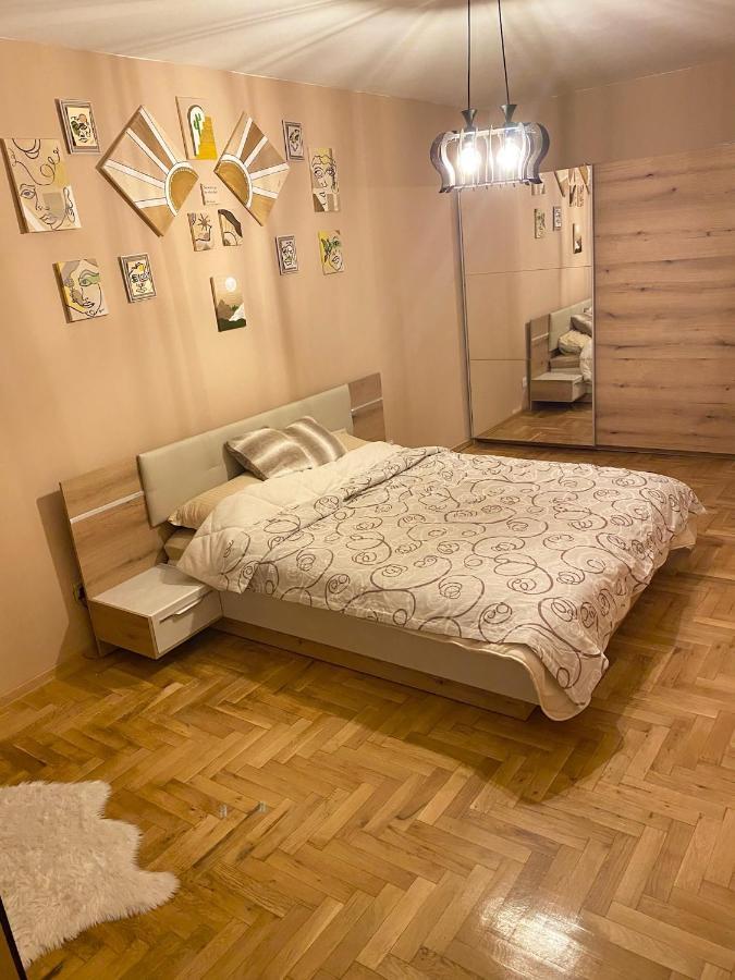 Spacious Apartment Next To South Park Просторен Апартамент До Южен Парк Top Location Sofia Bagian luar foto